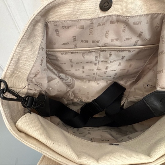 DKNY medium canvas tote bag. - Picture 4 of 7